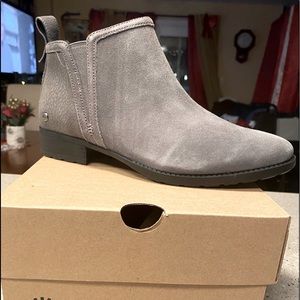 Ugg size 9 Mcclaire gray ankle boots NIB